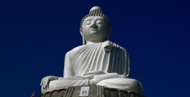 Большой Будда на горе Накакед